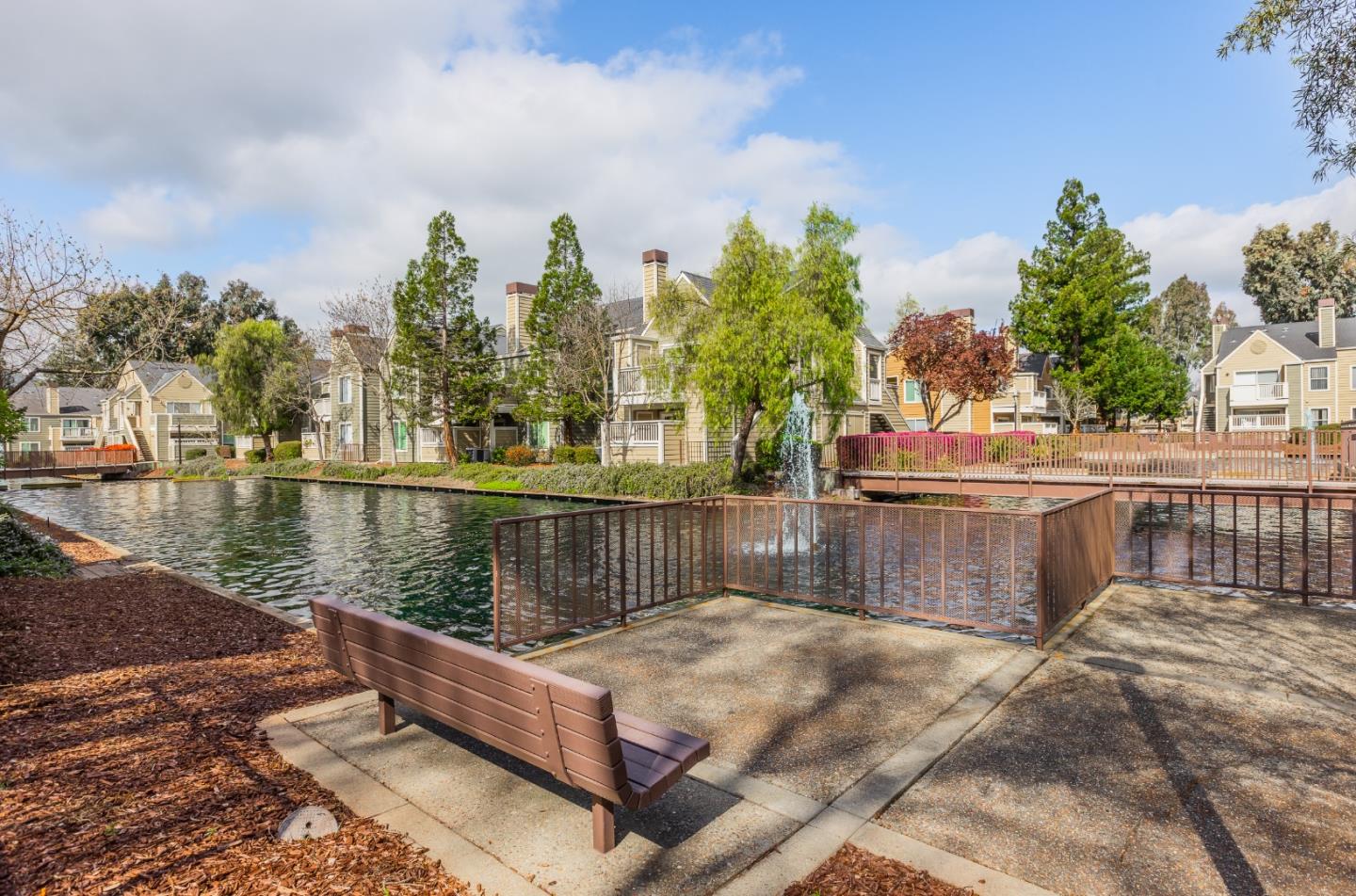 Detail Gallery Image 3 of 28 For 225 Reflections Dr #27,  San Ramon,  CA 94583 - 2 Beds | 2 Baths