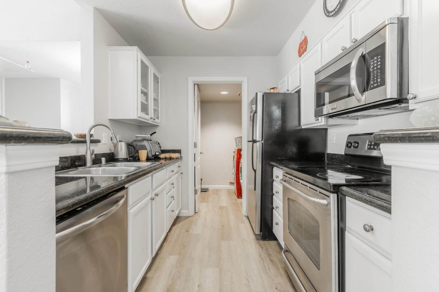 Detail Gallery Image 7 of 28 For 225 Reflections Dr #27,  San Ramon,  CA 94583 - 2 Beds | 2 Baths