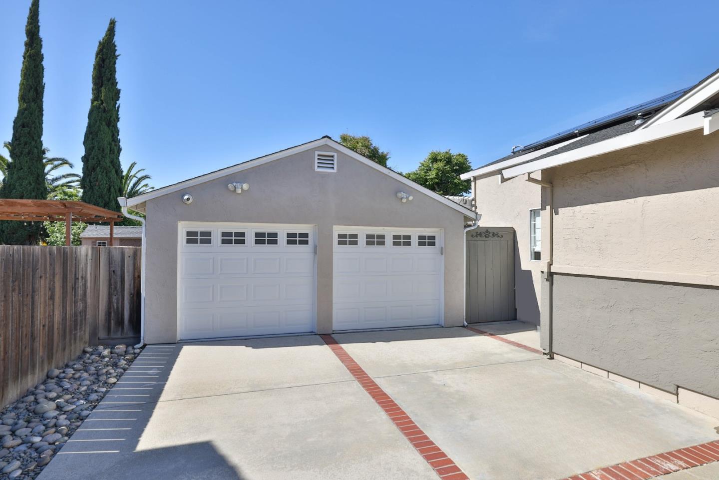 Detail Gallery Image 3 of 48 For 4088 Moreland Way, San Jose,  CA 95130 - 5 Beds | 3 Baths