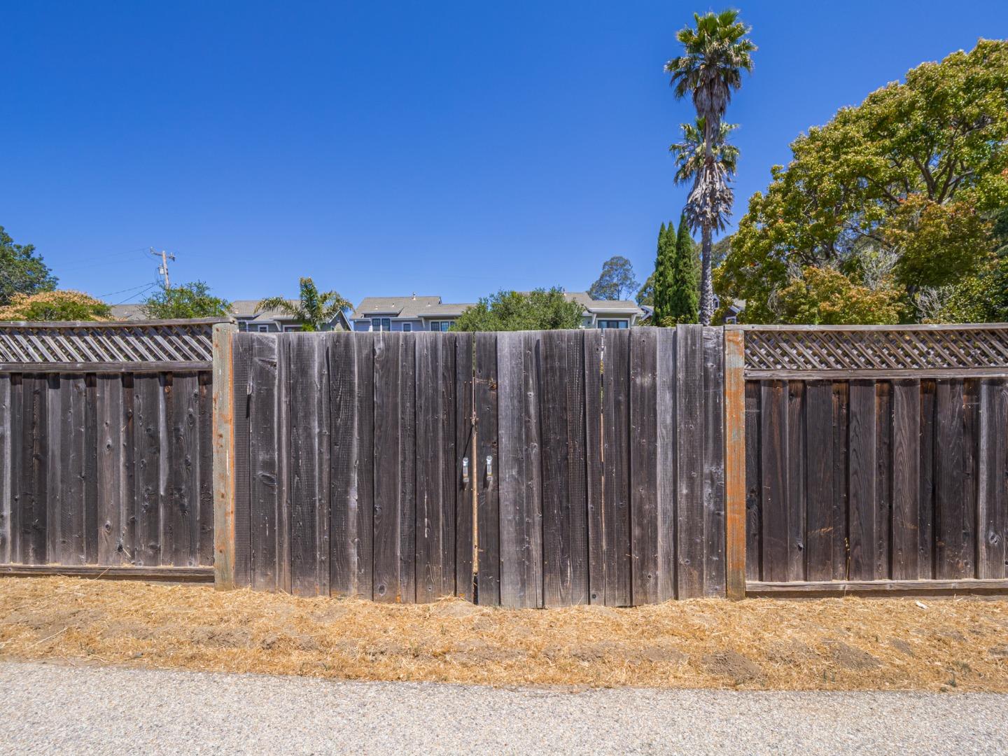 Detail Gallery Image 4 of 26 For 0 High St, Santa Cruz,  CA 95060 - – Beds | – Baths