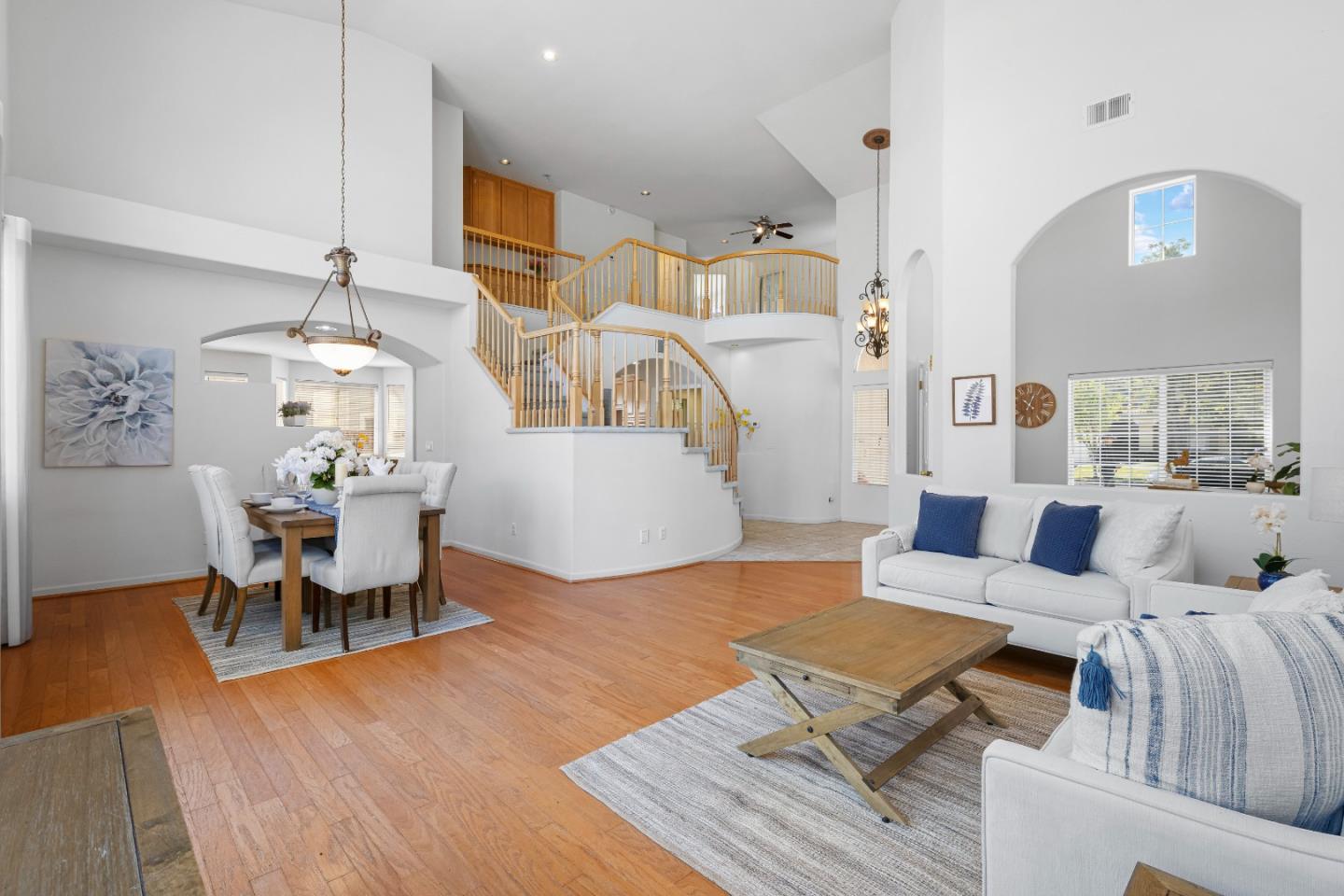Detail Gallery Image 11 of 57 For 1515 Dovetail Way, Gilroy,  CA 95020 - 4 Beds | 2/1 Baths