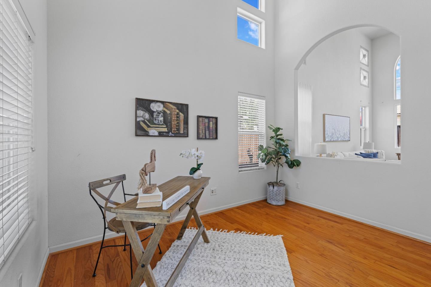 Detail Gallery Image 7 of 57 For 1515 Dovetail Way, Gilroy,  CA 95020 - 4 Beds | 2/1 Baths