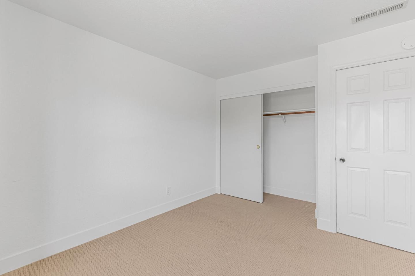 Detail Gallery Image 25 of 36 For 17152 Tassajara Cir, Morgan Hill,  CA 95037 - 4 Beds | 2/1 Baths