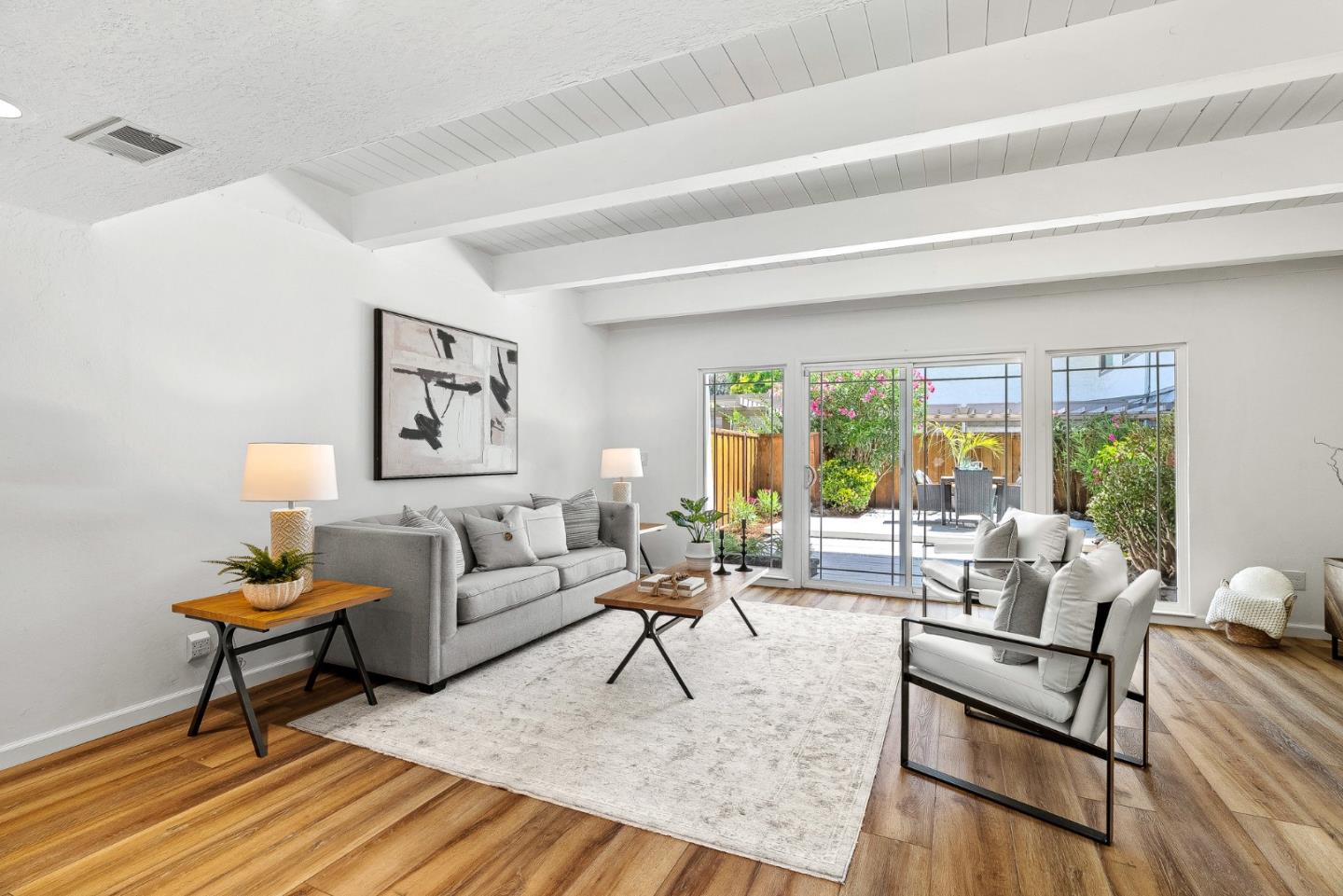 Detail Gallery Image 15 of 44 For 10461 Mary Ave, Cupertino,  CA 95014 - 3 Beds | 1/1 Baths