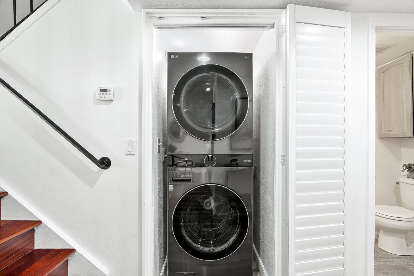 Detail Gallery Image 17 of 44 For 10461 Mary Ave, Cupertino,  CA 95014 - 3 Beds | 1/1 Baths