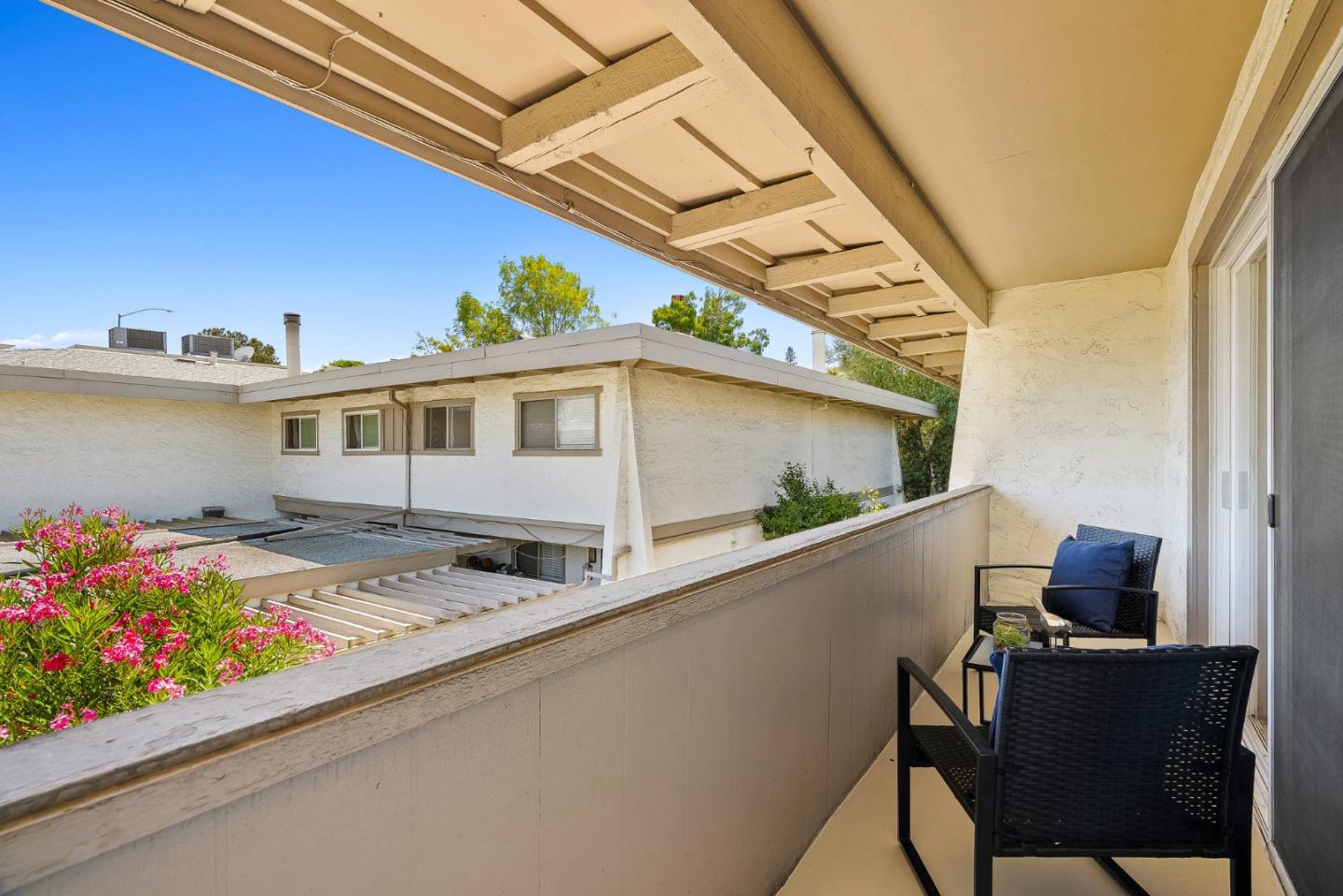 Detail Gallery Image 28 of 44 For 10461 Mary Ave, Cupertino,  CA 95014 - 3 Beds | 1/1 Baths