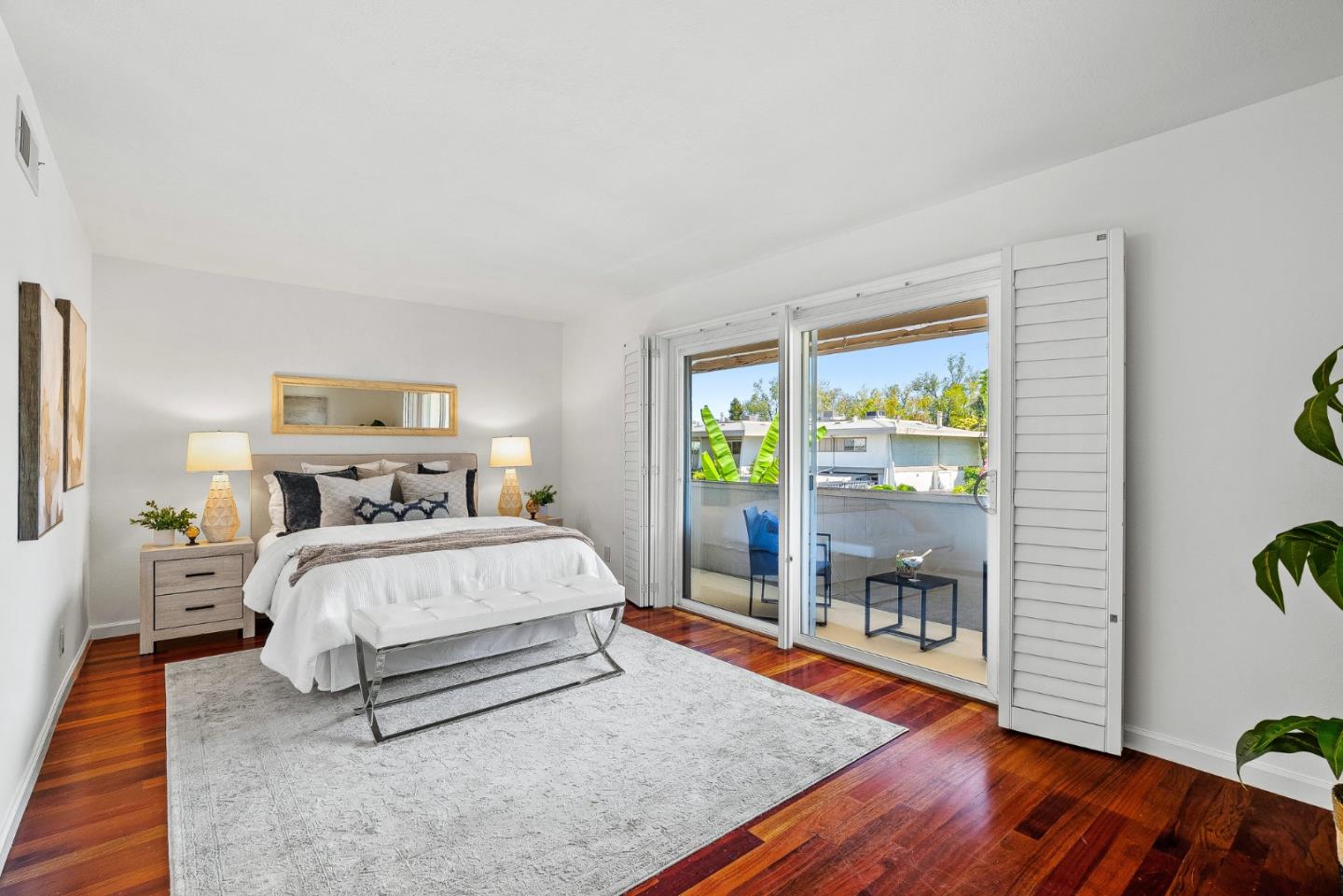Detail Gallery Image 4 of 44 For 10461 Mary Ave, Cupertino,  CA 95014 - 3 Beds | 1/1 Baths
