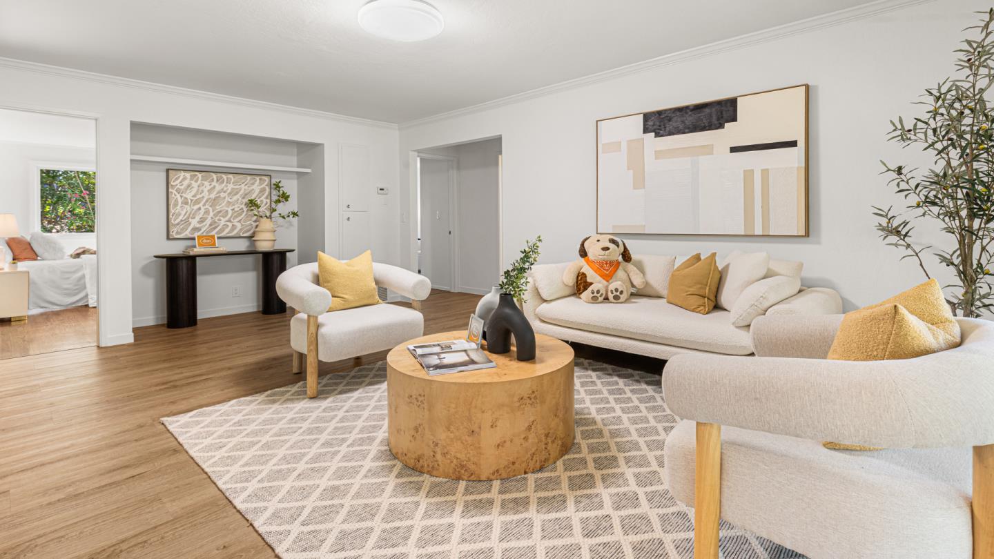 Detail Gallery Image 17 of 61 For 760 La Mesa Dr, Portola Valley,  CA 94028 - 5 Beds | 3 Baths