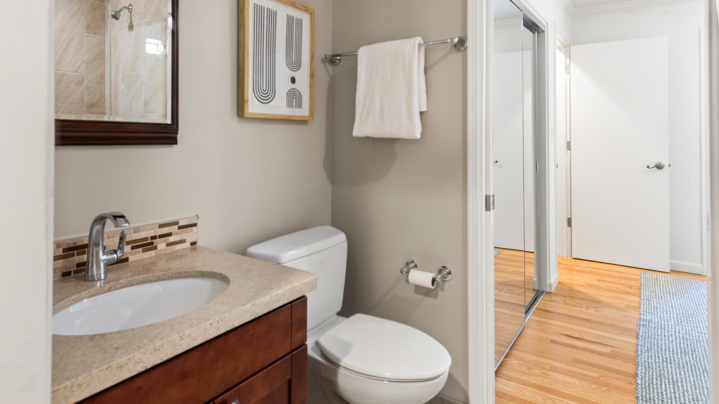 Detail Gallery Image 29 of 61 For 760 La Mesa Dr, Portola Valley,  CA 94028 - 5 Beds | 3 Baths