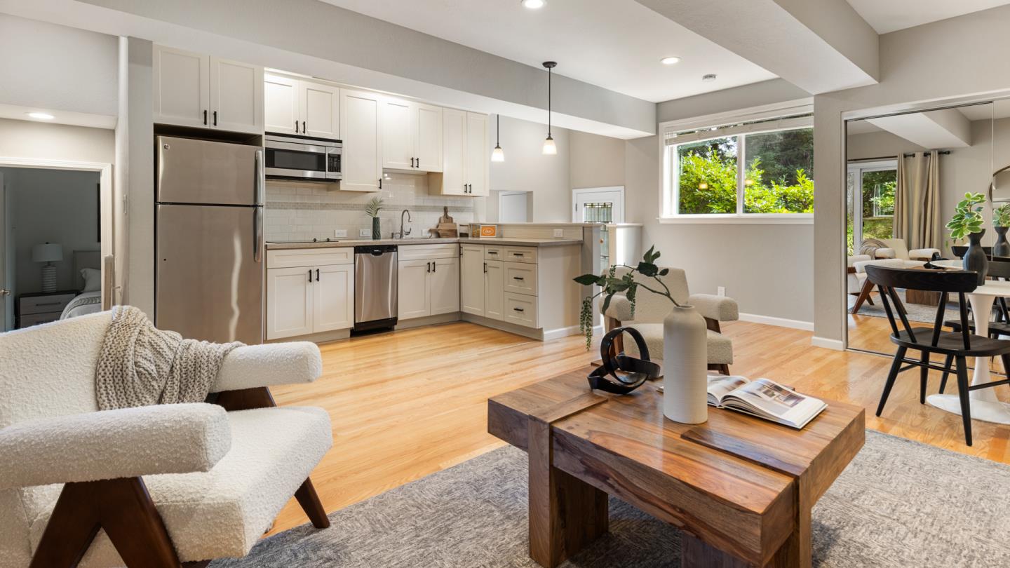 Detail Gallery Image 31 of 61 For 760 La Mesa Dr, Portola Valley,  CA 94028 - 5 Beds | 3 Baths