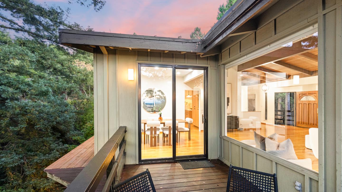 Detail Gallery Image 35 of 61 For 760 La Mesa Dr, Portola Valley,  CA 94028 - 5 Beds | 3 Baths