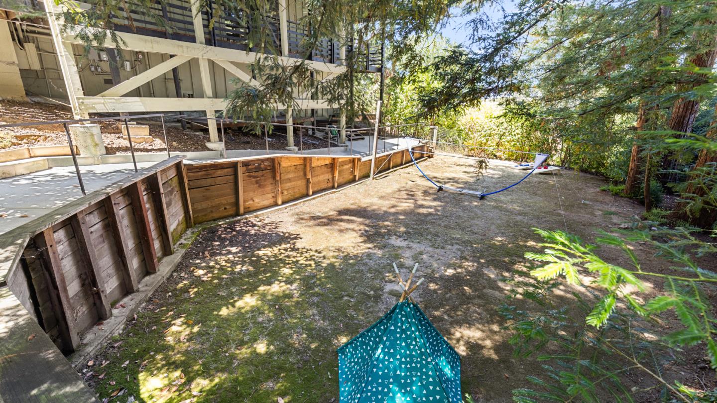 Detail Gallery Image 51 of 61 For 760 La Mesa Dr, Portola Valley,  CA 94028 - 5 Beds | 3 Baths