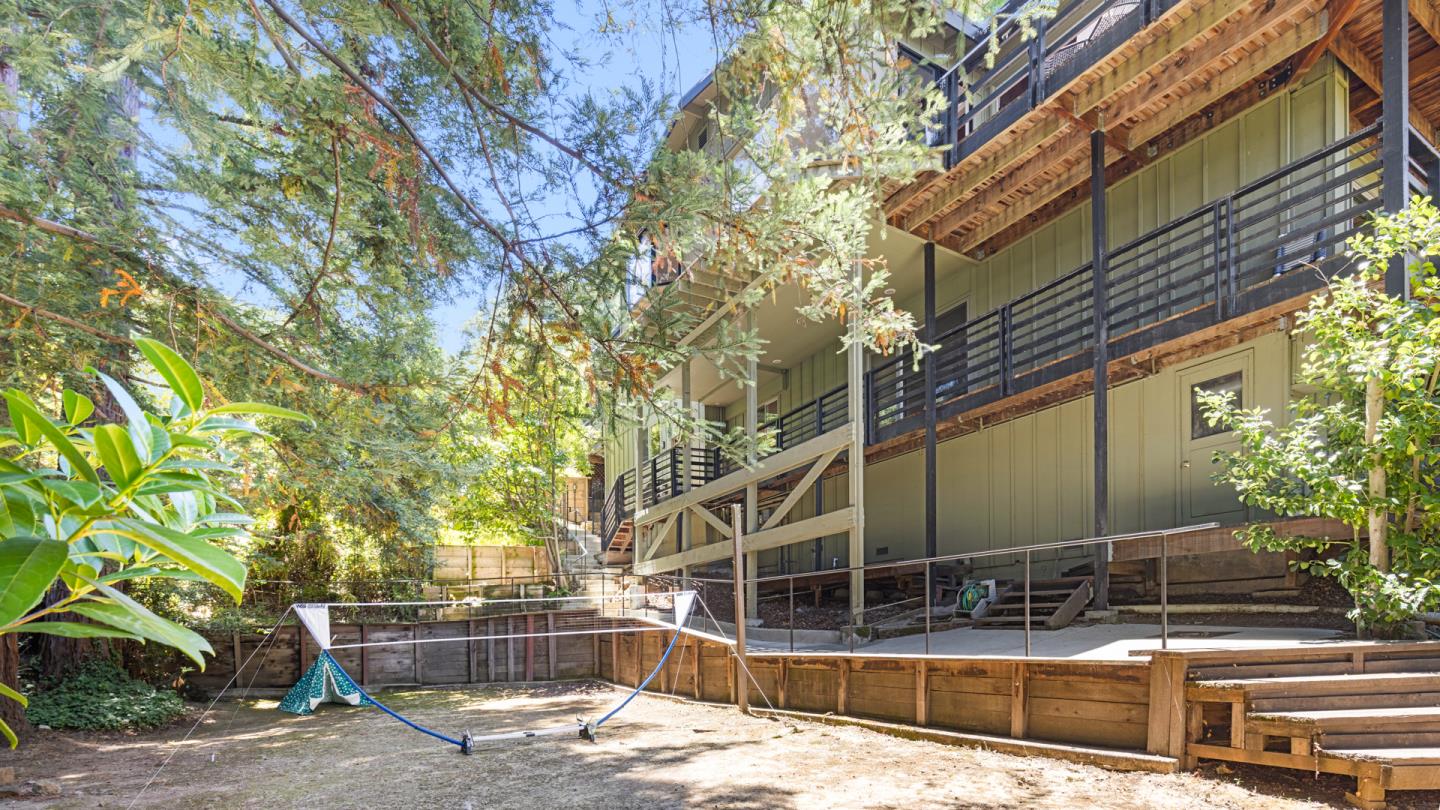 Detail Gallery Image 53 of 61 For 760 La Mesa Dr, Portola Valley,  CA 94028 - 5 Beds | 3 Baths