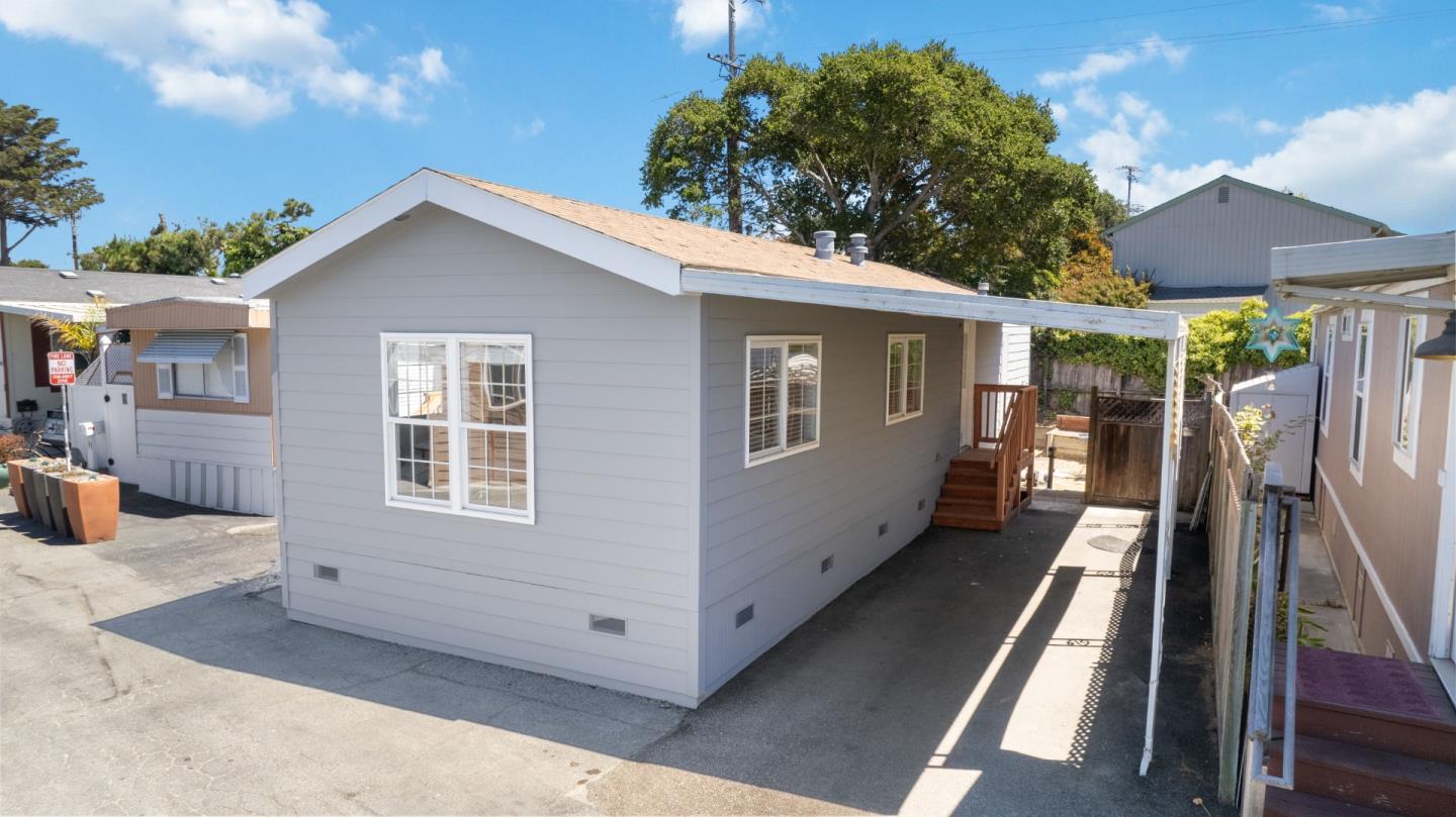 Detail Gallery Image 11 of 25 For 2565 Portola Dr #32,  Santa Cruz,  CA 95062 - 2 Beds | 1 Baths