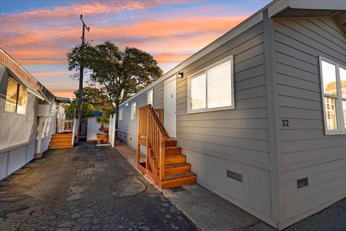 Detail Gallery Image 13 of 25 For 2565 Portola Dr #32,  Santa Cruz,  CA 95062 - 2 Beds | 1 Baths
