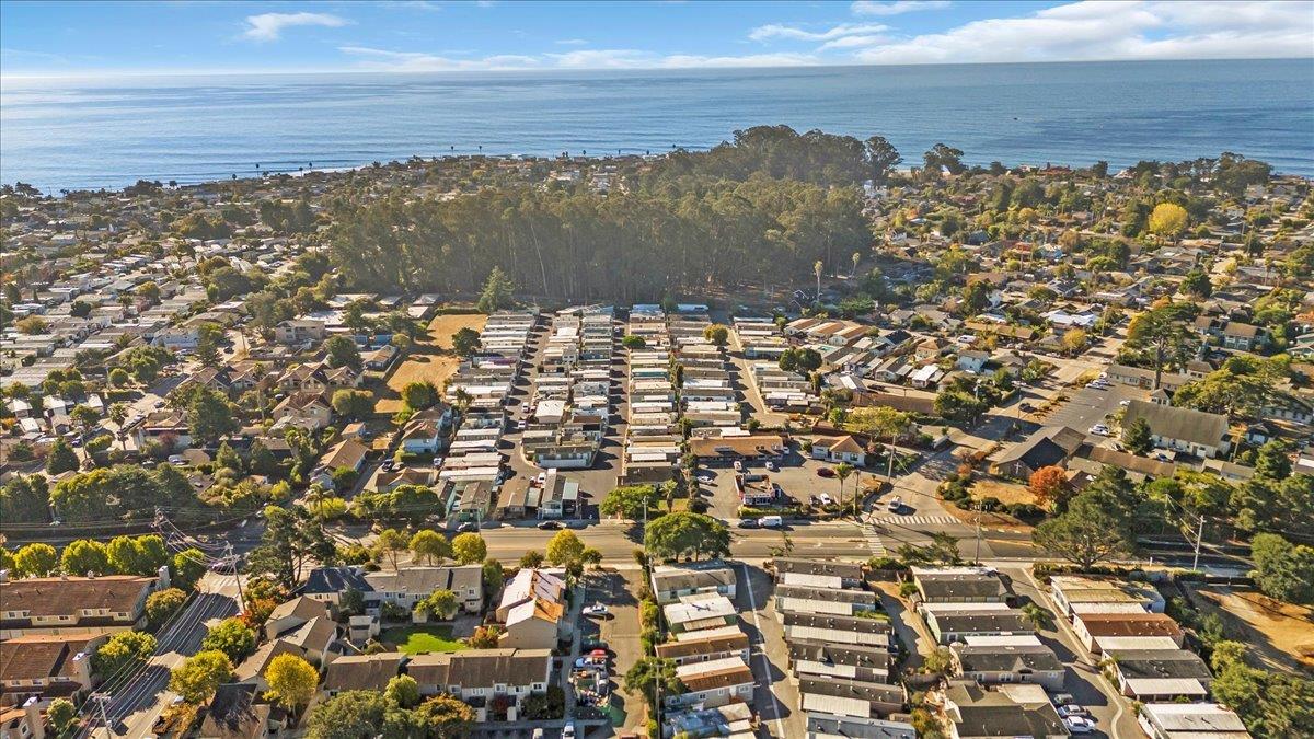 Detail Gallery Image 20 of 25 For 2565 Portola Dr #32,  Santa Cruz,  CA 95062 - 2 Beds | 1 Baths