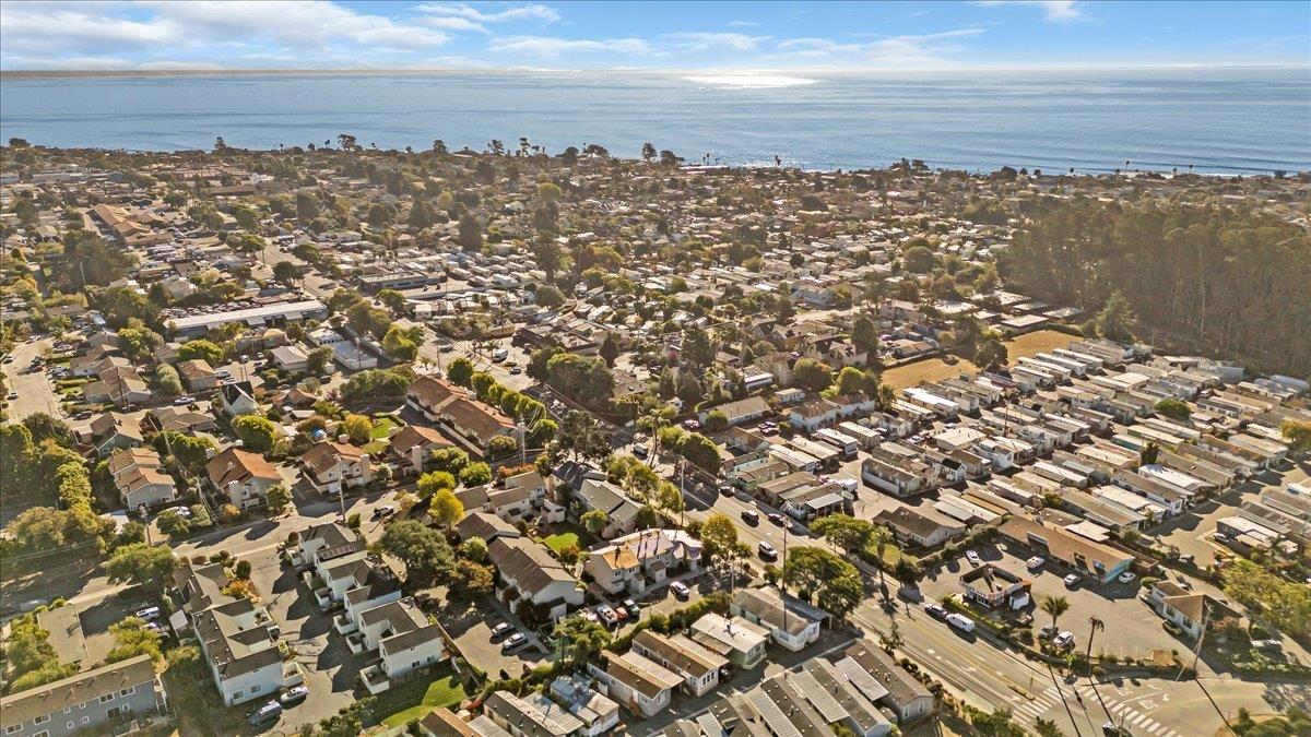 Detail Gallery Image 21 of 25 For 2565 Portola Dr #32,  Santa Cruz,  CA 95062 - 2 Beds | 1 Baths