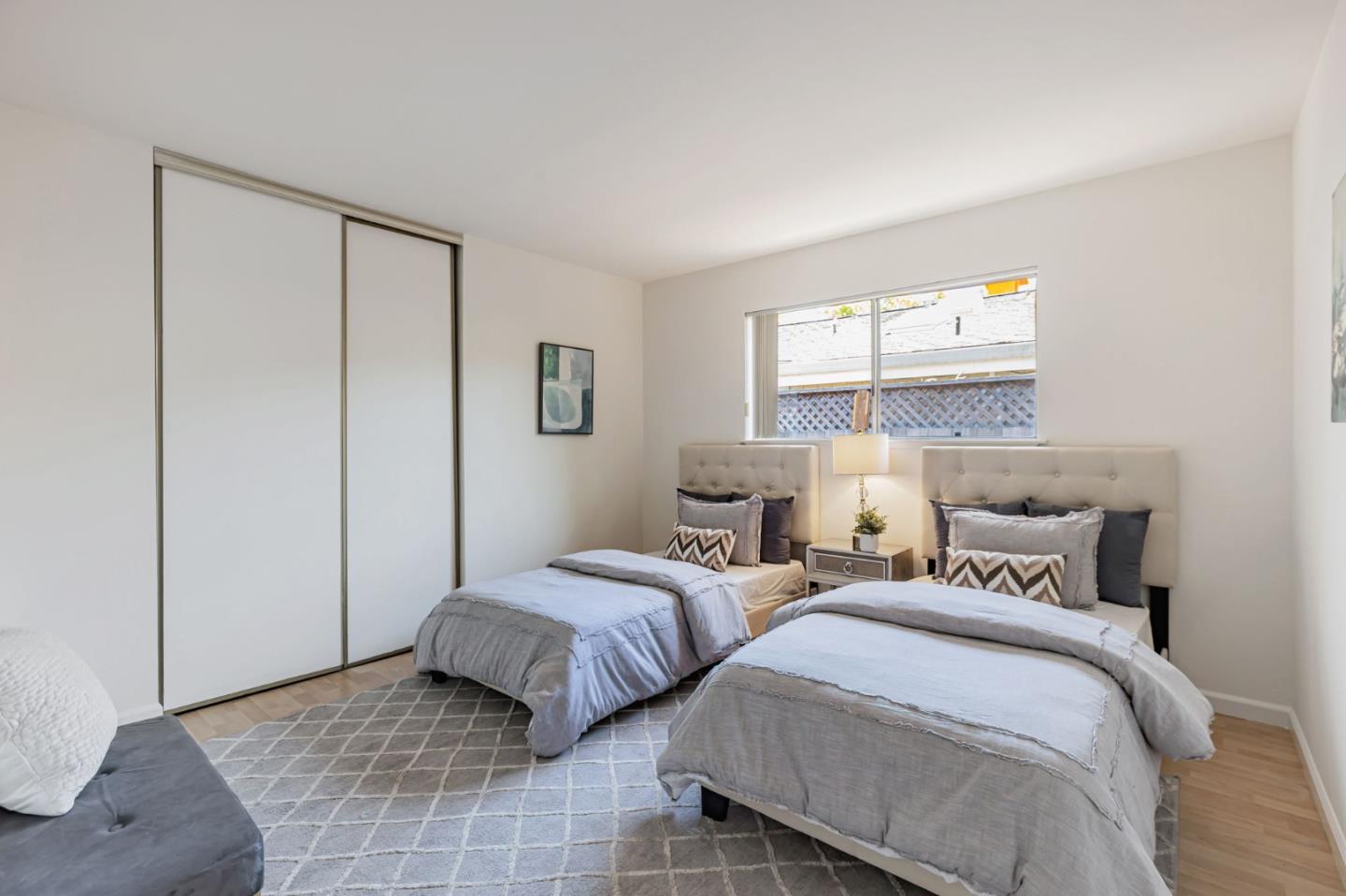 Detail Gallery Image 22 of 46 For 3210 South Ct, Palo Alto,  CA 94306 - 4 Beds | 2 Baths
