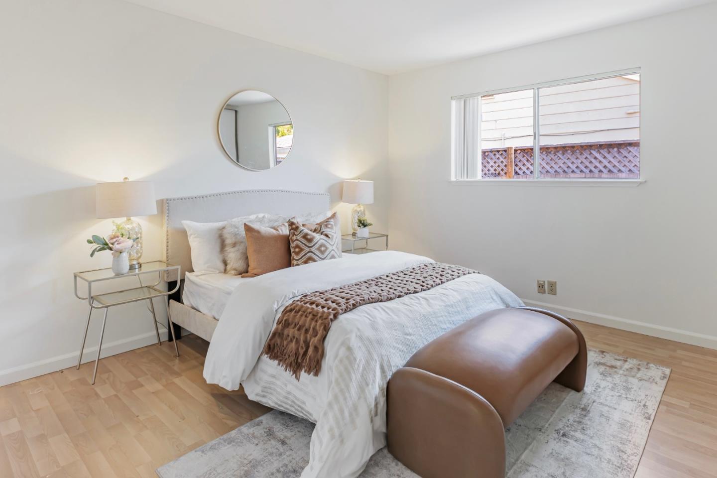Detail Gallery Image 24 of 46 For 3210 South Ct, Palo Alto,  CA 94306 - 4 Beds | 2 Baths