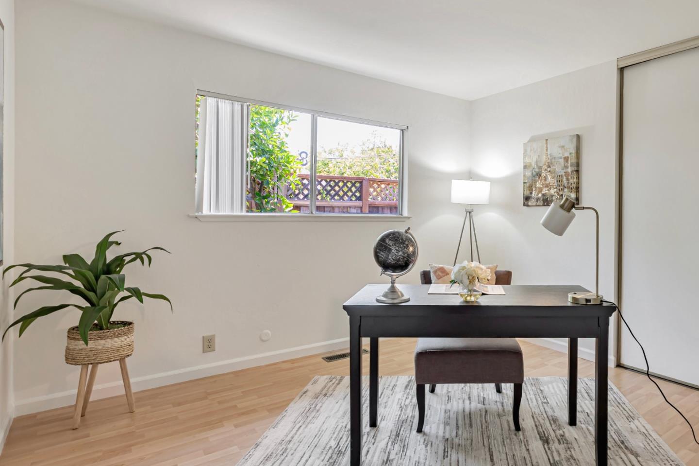 Detail Gallery Image 27 of 46 For 3210 South Ct, Palo Alto,  CA 94306 - 4 Beds | 2 Baths