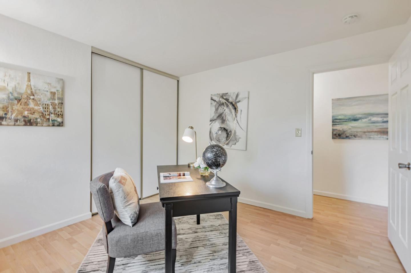 Detail Gallery Image 28 of 46 For 3210 South Ct, Palo Alto,  CA 94306 - 4 Beds | 2 Baths