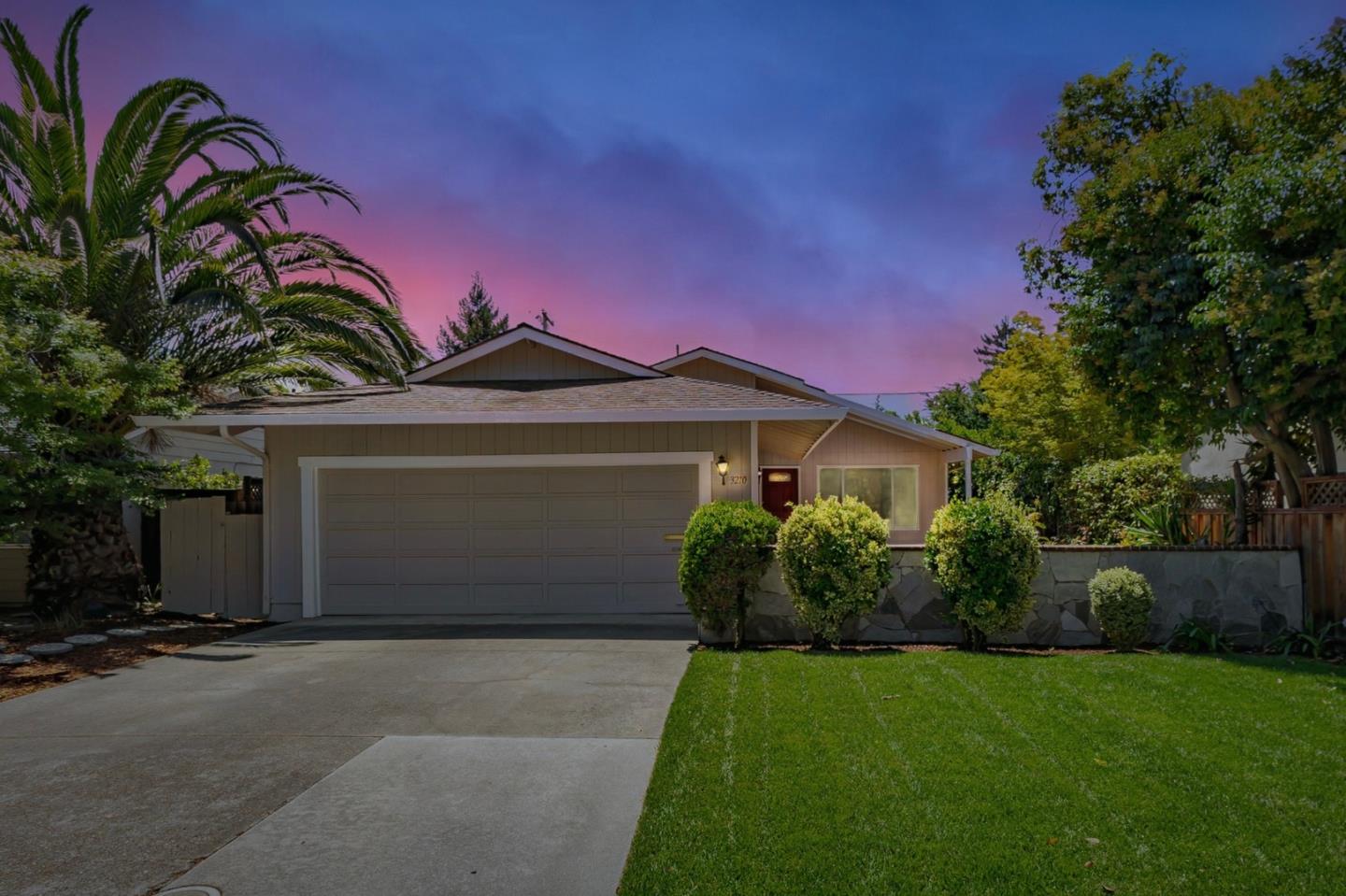 Detail Gallery Image 45 of 46 For 3210 South Ct, Palo Alto,  CA 94306 - 4 Beds | 2 Baths