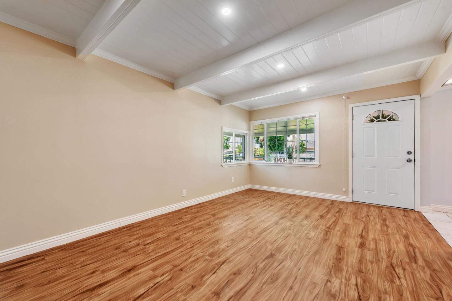 Detail Gallery Image 13 of 27 For 10275 Lochner Dr, San Jose,  CA 95127 - 4 Beds | 2 Baths