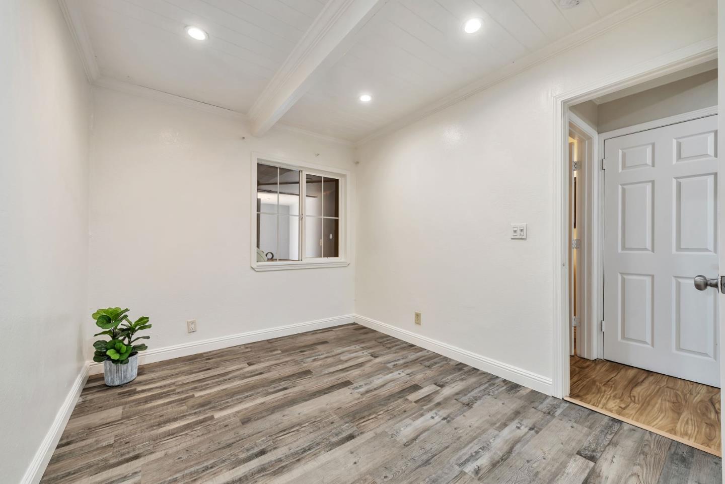 Detail Gallery Image 16 of 27 For 10275 Lochner Dr, San Jose,  CA 95127 - 4 Beds | 2 Baths