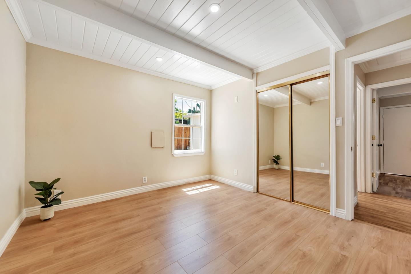 Detail Gallery Image 19 of 27 For 10275 Lochner Dr, San Jose,  CA 95127 - 4 Beds | 2 Baths