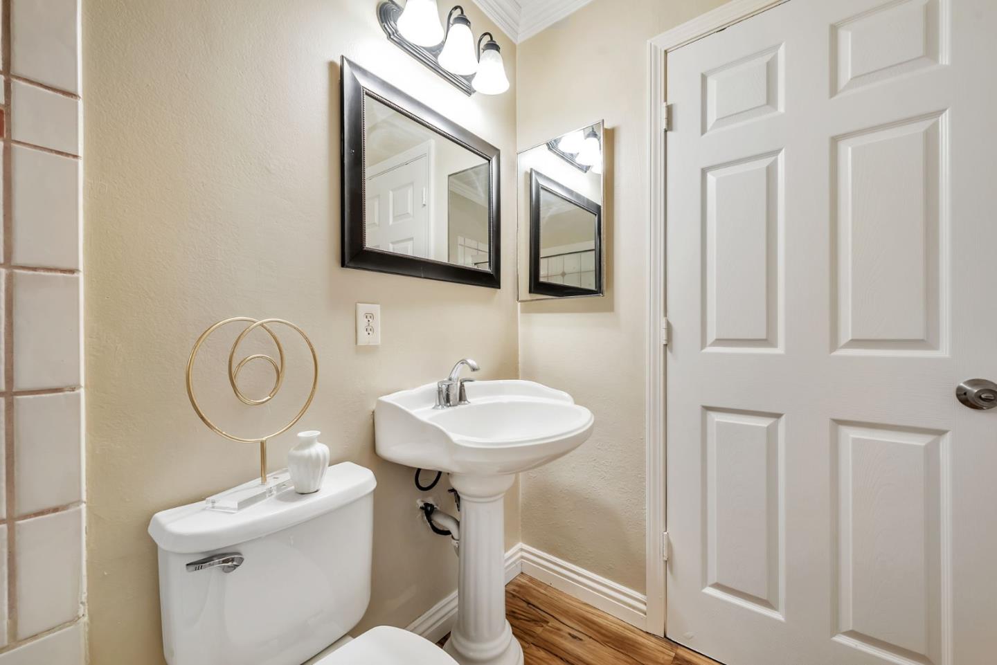 Detail Gallery Image 22 of 27 For 10275 Lochner Dr, San Jose,  CA 95127 - 4 Beds | 2 Baths