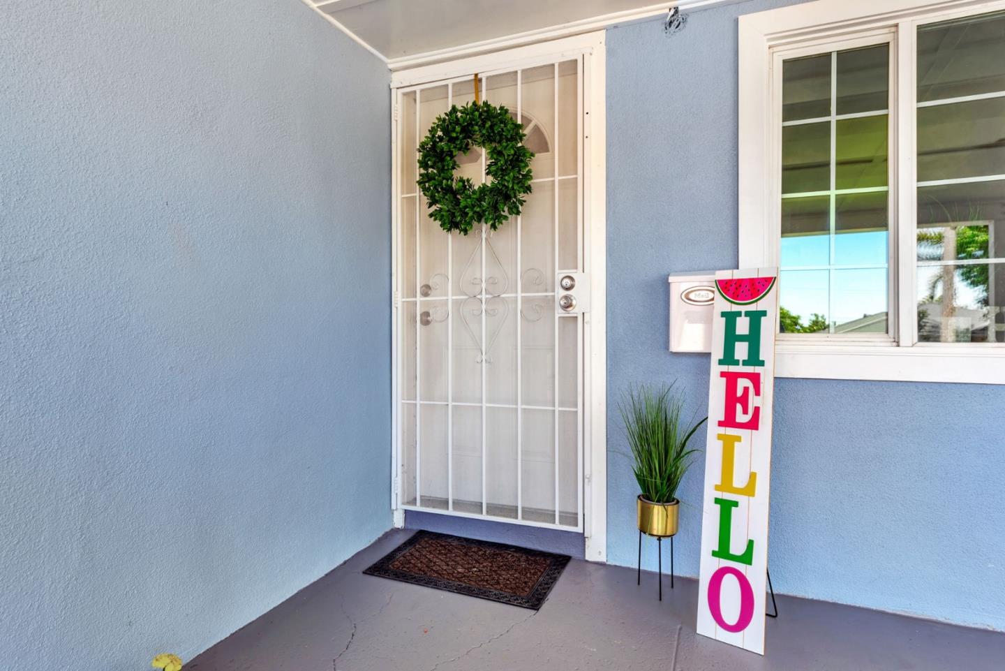 Detail Gallery Image 3 of 27 For 10275 Lochner Dr, San Jose,  CA 95127 - 4 Beds | 2 Baths
