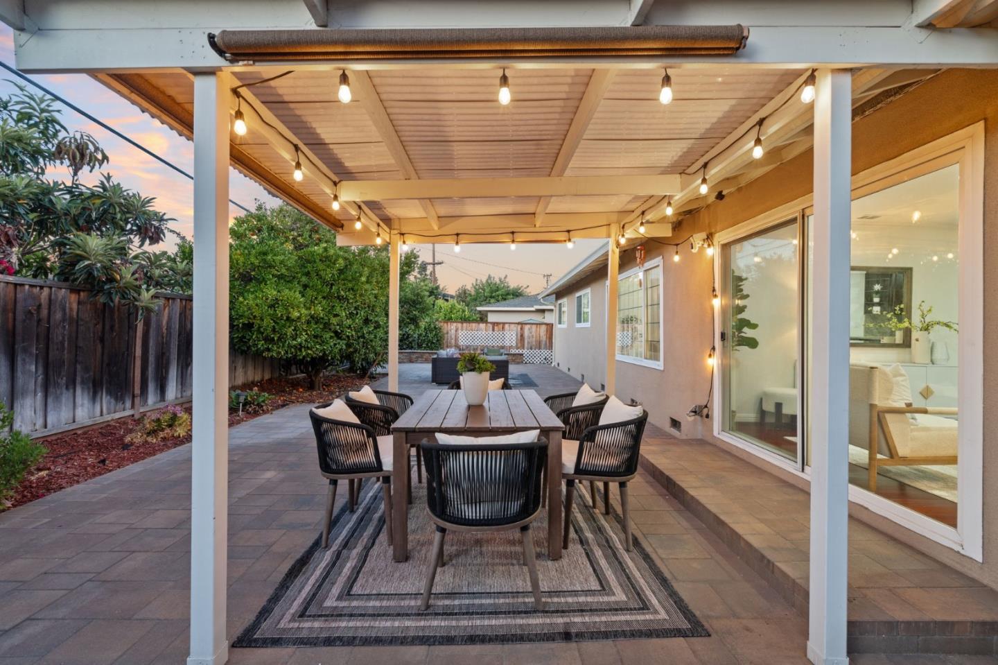 Detail Gallery Image 27 of 32 For 689 Springwood Dr, San Jose,  CA 95129 - 4 Beds | 2 Baths