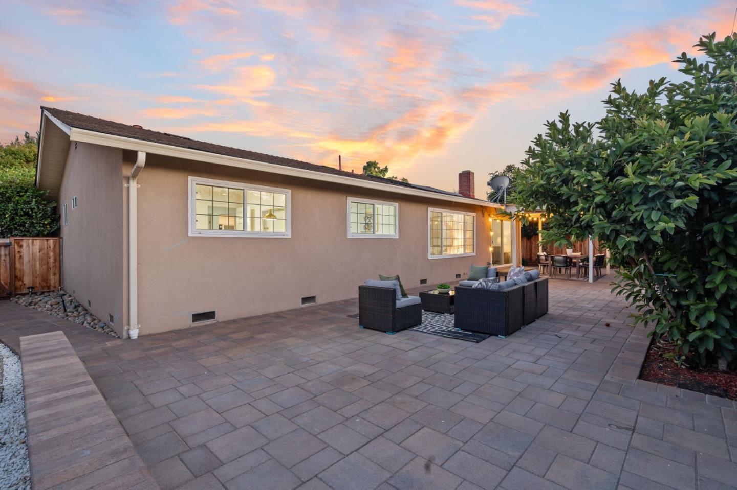 Detail Gallery Image 29 of 32 For 689 Springwood Dr, San Jose,  CA 95129 - 4 Beds | 2 Baths