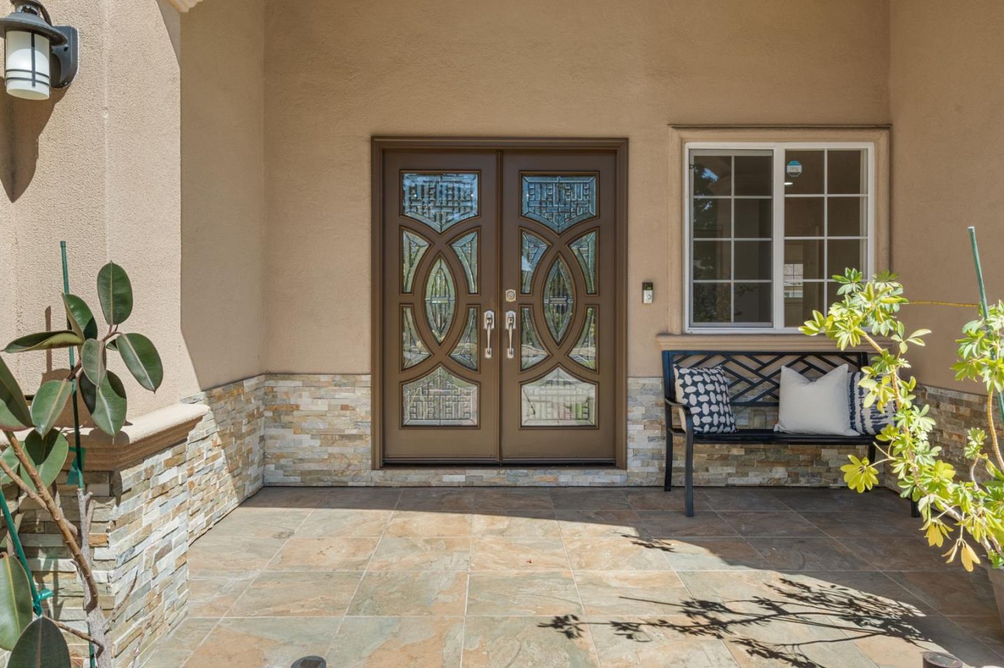 Detail Gallery Image 3 of 32 For 689 Springwood Dr, San Jose,  CA 95129 - 4 Beds | 2 Baths