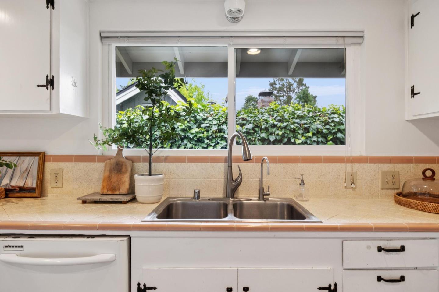 Detail Gallery Image 20 of 35 For 0 Santa Rita 2 Sw of 3rd St, Carmel,  CA 93921 - 3 Beds | 2 Baths