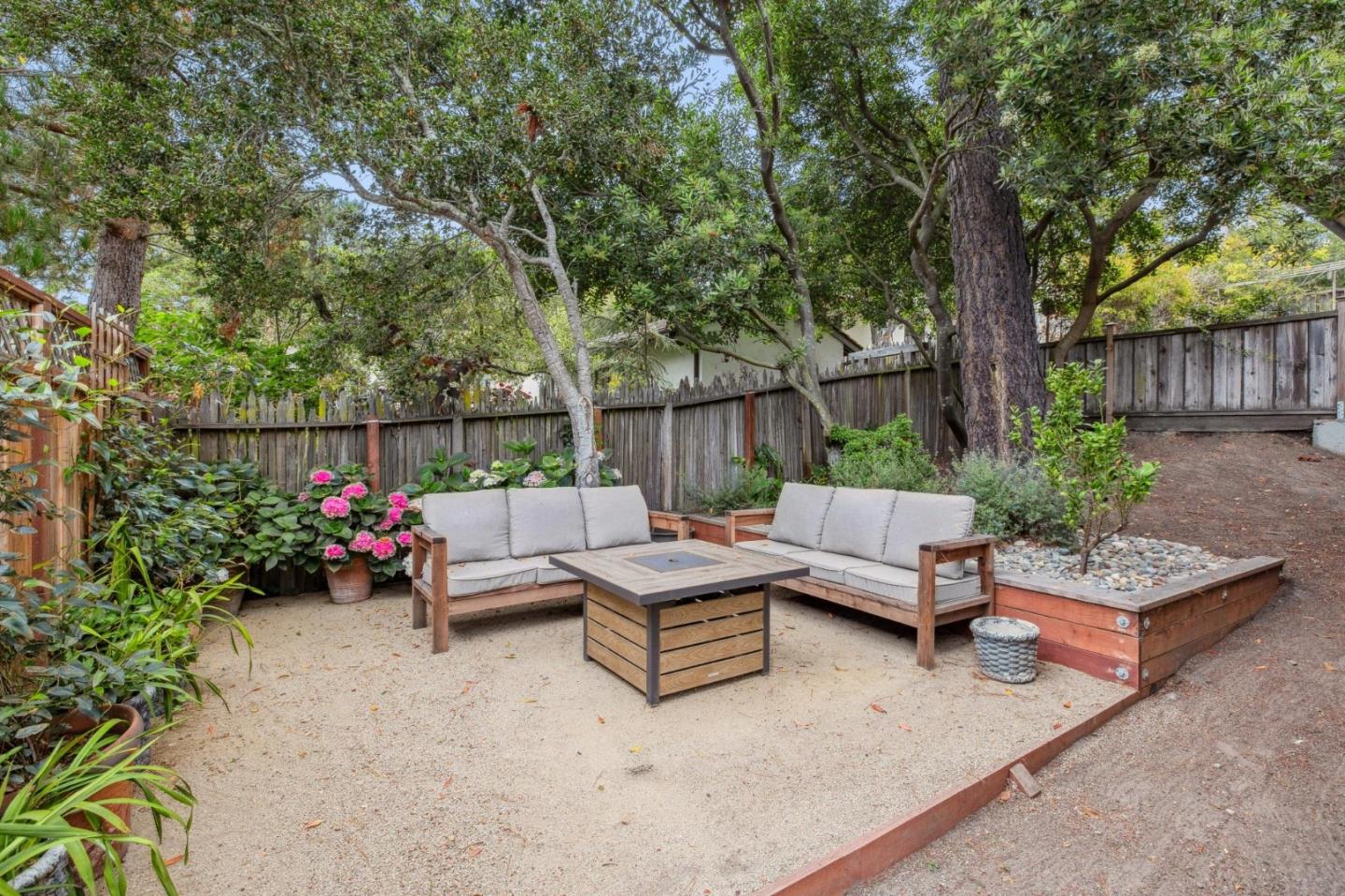 Detail Gallery Image 28 of 35 For 0 Santa Rita 2 Sw of 3rd St, Carmel,  CA 93921 - 3 Beds | 2 Baths