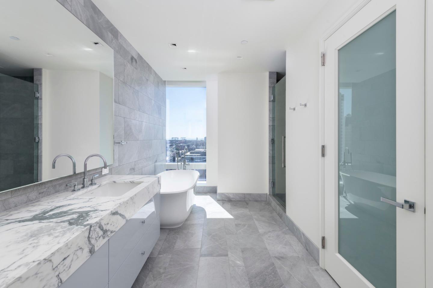 Detail Gallery Image 14 of 33 For 706 Mission St 16b,  San Francisco,  CA 94103 - 3 Beds | 3/1 Baths