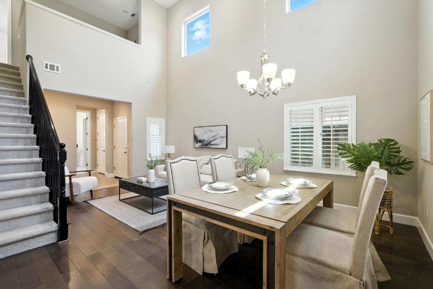 Detail Gallery Image 4 of 32 For 830 Skycrest Dr, San Bruno,  CA 94066 - 4 Beds | 3 Baths