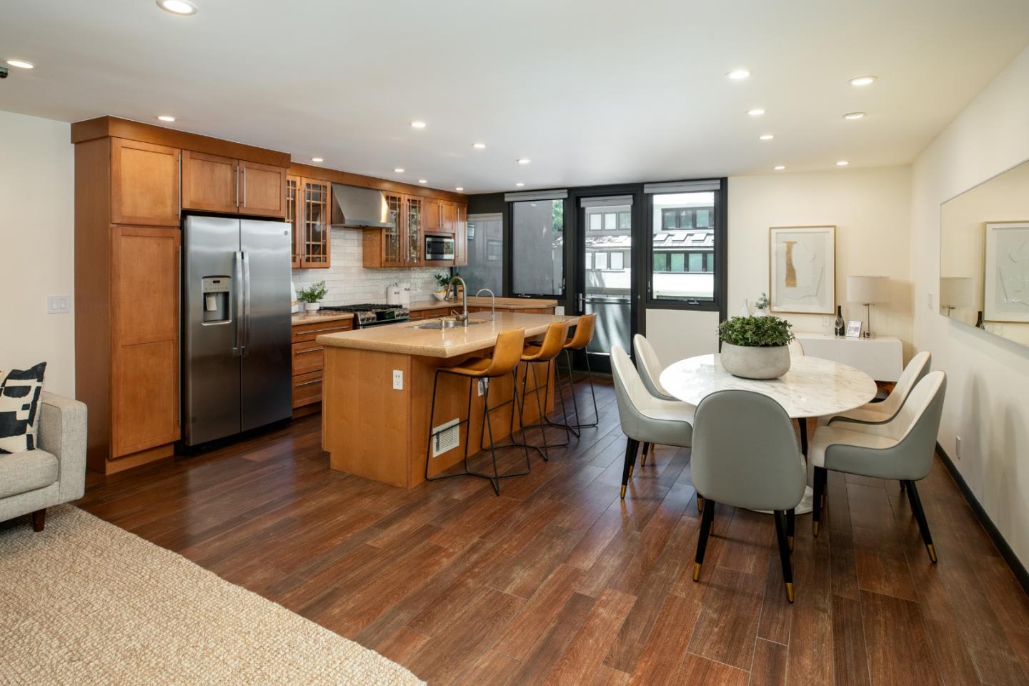 Detail Gallery Image 9 of 27 For 160 Stone Pine, Menlo Park,  CA 94025 - 3 Beds | 2/1 Baths