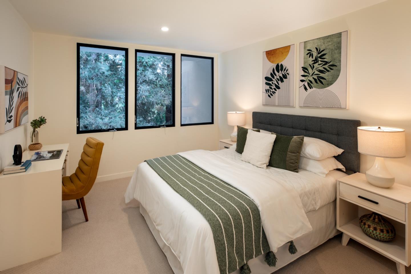 Detail Gallery Image 16 of 27 For 160 Stone Pine, Menlo Park,  CA 94025 - 3 Beds | 2/1 Baths