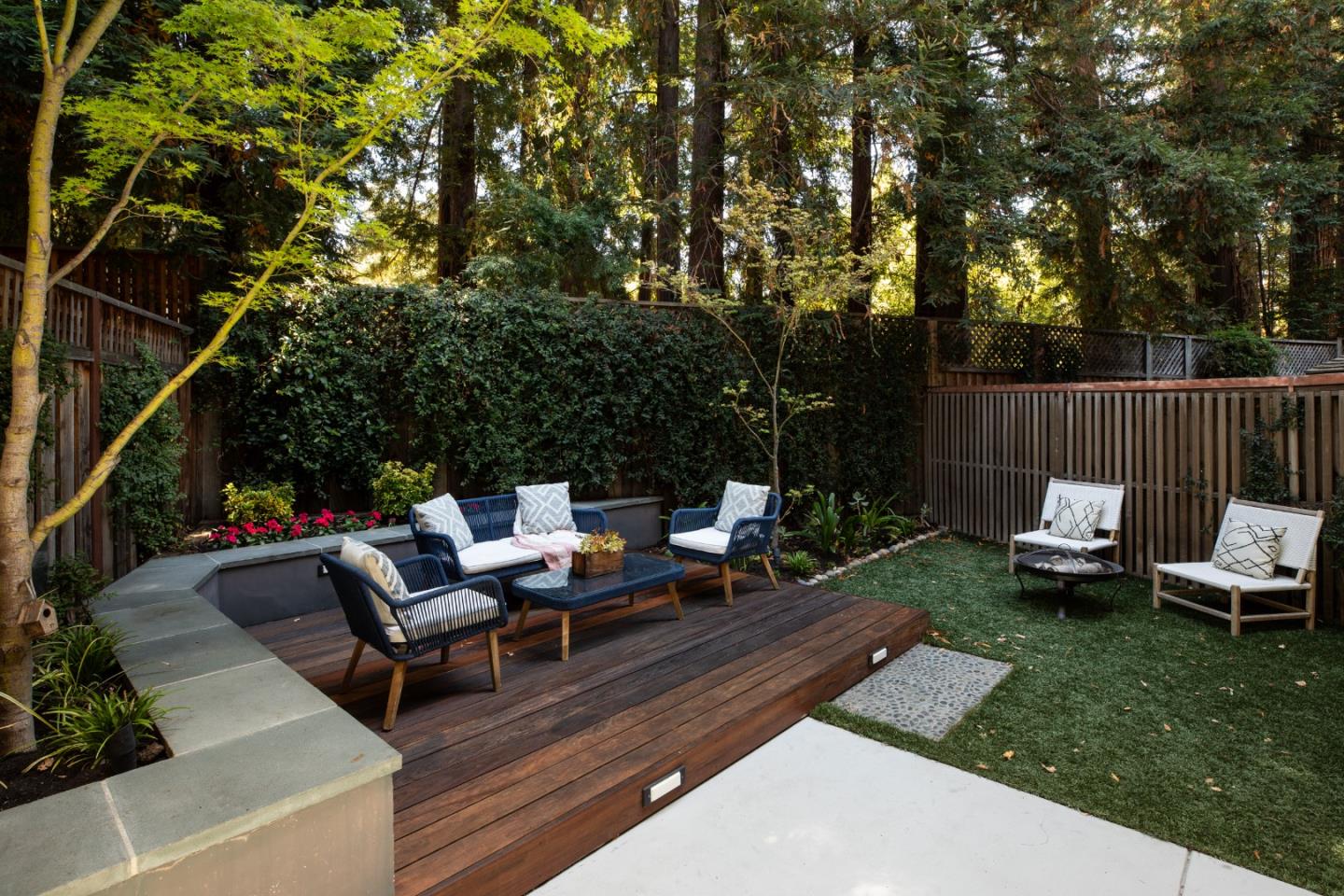 Detail Gallery Image 23 of 27 For 160 Stone Pine, Menlo Park,  CA 94025 - 3 Beds | 2/1 Baths