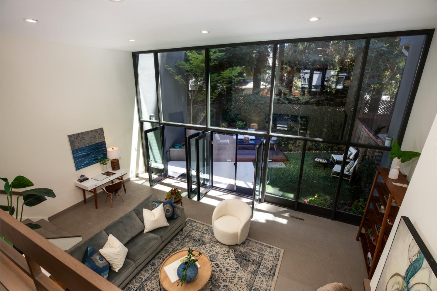 Detail Gallery Image 5 of 27 For 160 Stone Pine, Menlo Park,  CA 94025 - 3 Beds | 2/1 Baths