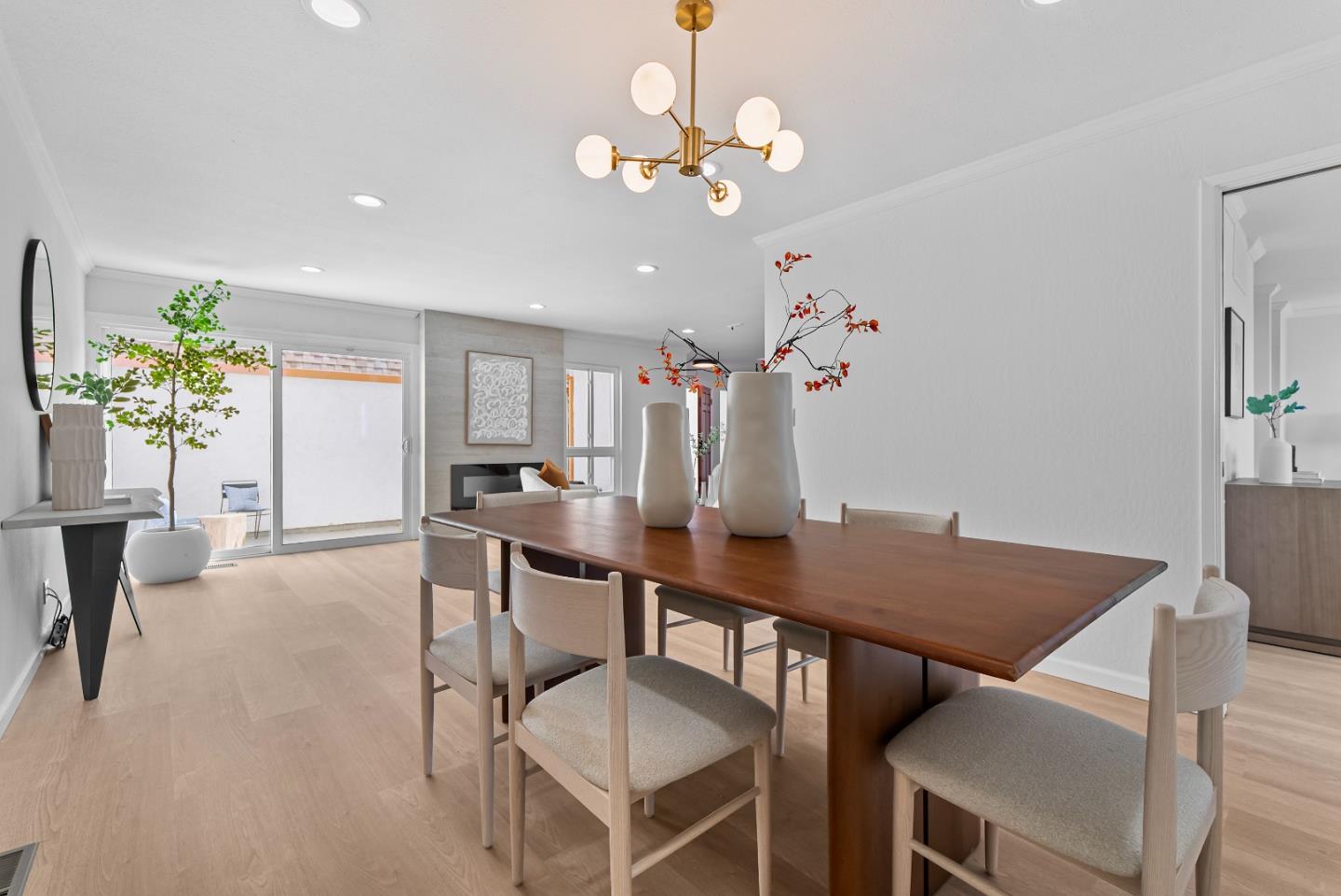 Detail Gallery Image 13 of 45 For 2325 Hastings Dr, Belmont,  CA 94002 - 3 Beds | 2/1 Baths
