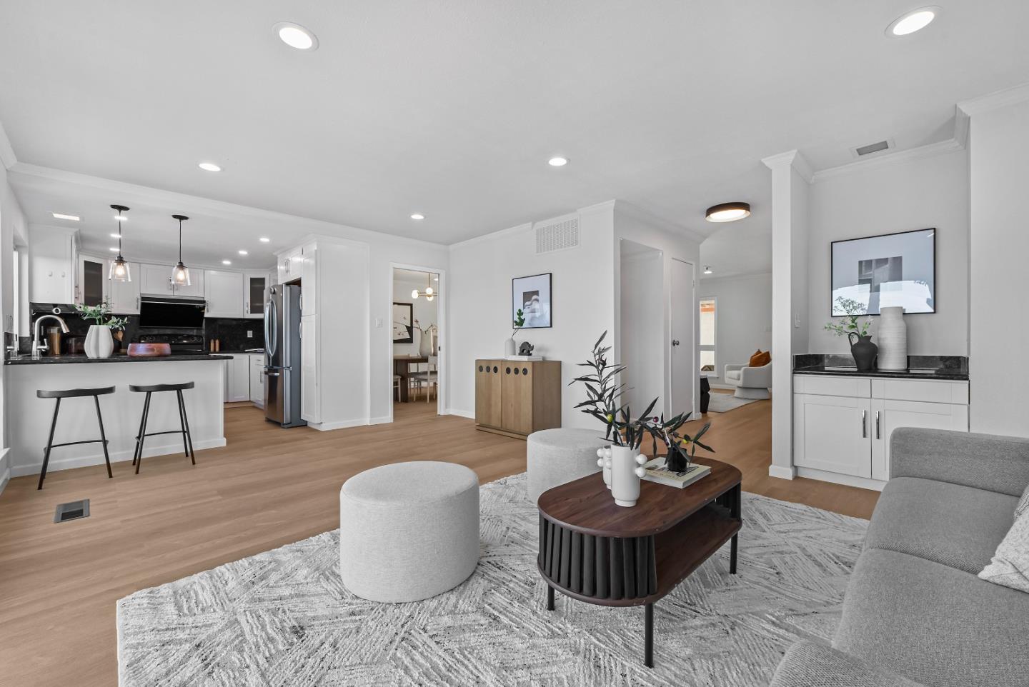 Detail Gallery Image 15 of 45 For 2325 Hastings Dr, Belmont,  CA 94002 - 3 Beds | 2/1 Baths