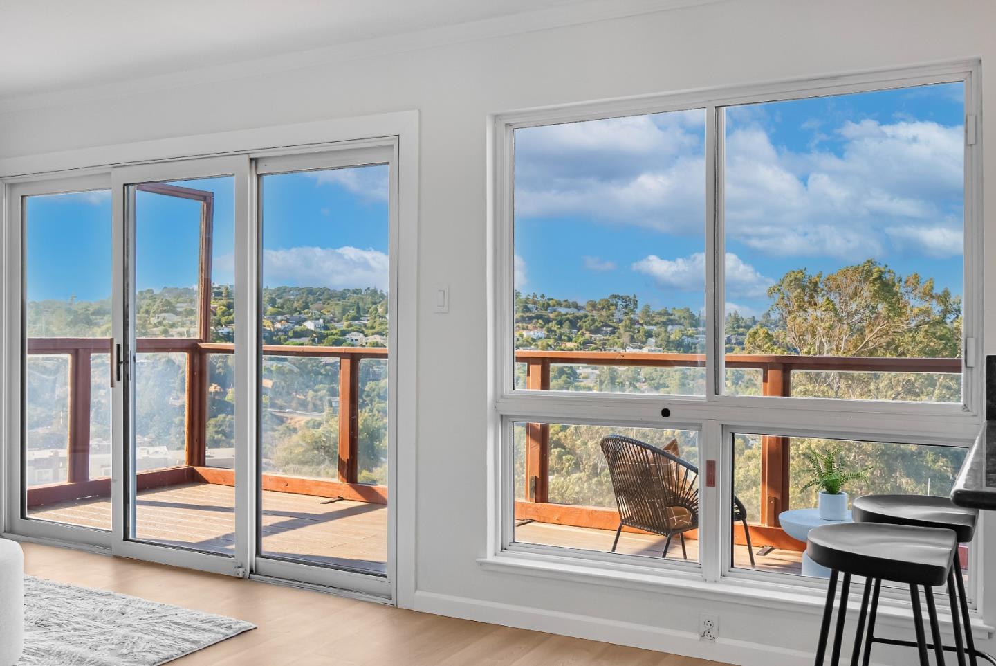 Detail Gallery Image 23 of 45 For 2325 Hastings Dr, Belmont,  CA 94002 - 3 Beds | 2/1 Baths