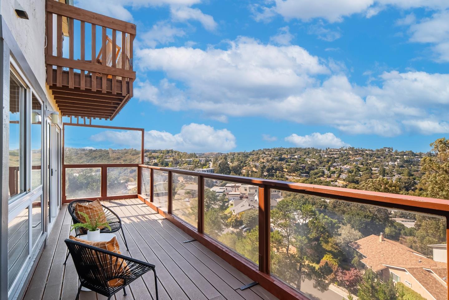 Detail Gallery Image 24 of 45 For 2325 Hastings Dr, Belmont,  CA 94002 - 3 Beds | 2/1 Baths