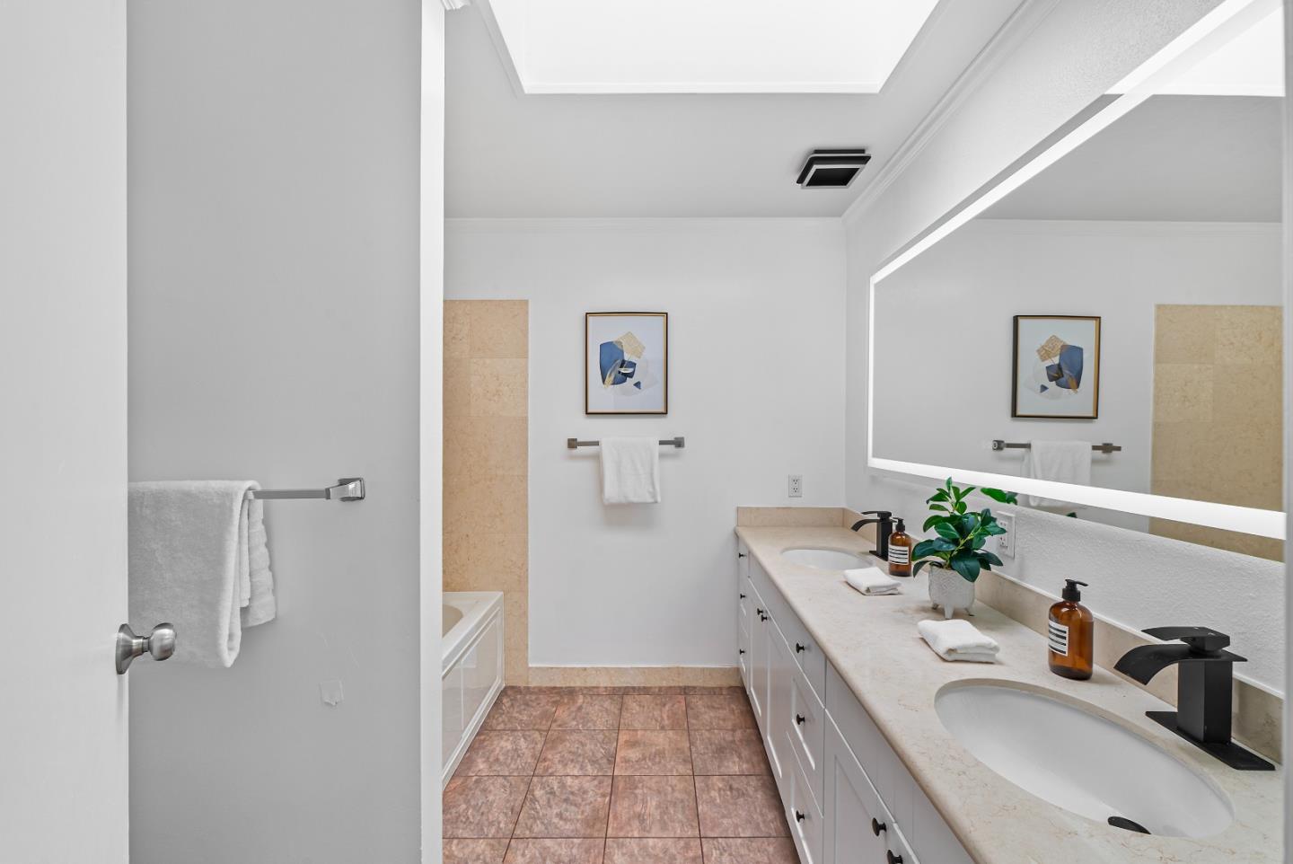 Detail Gallery Image 43 of 45 For 2325 Hastings Dr, Belmont,  CA 94002 - 3 Beds | 2/1 Baths