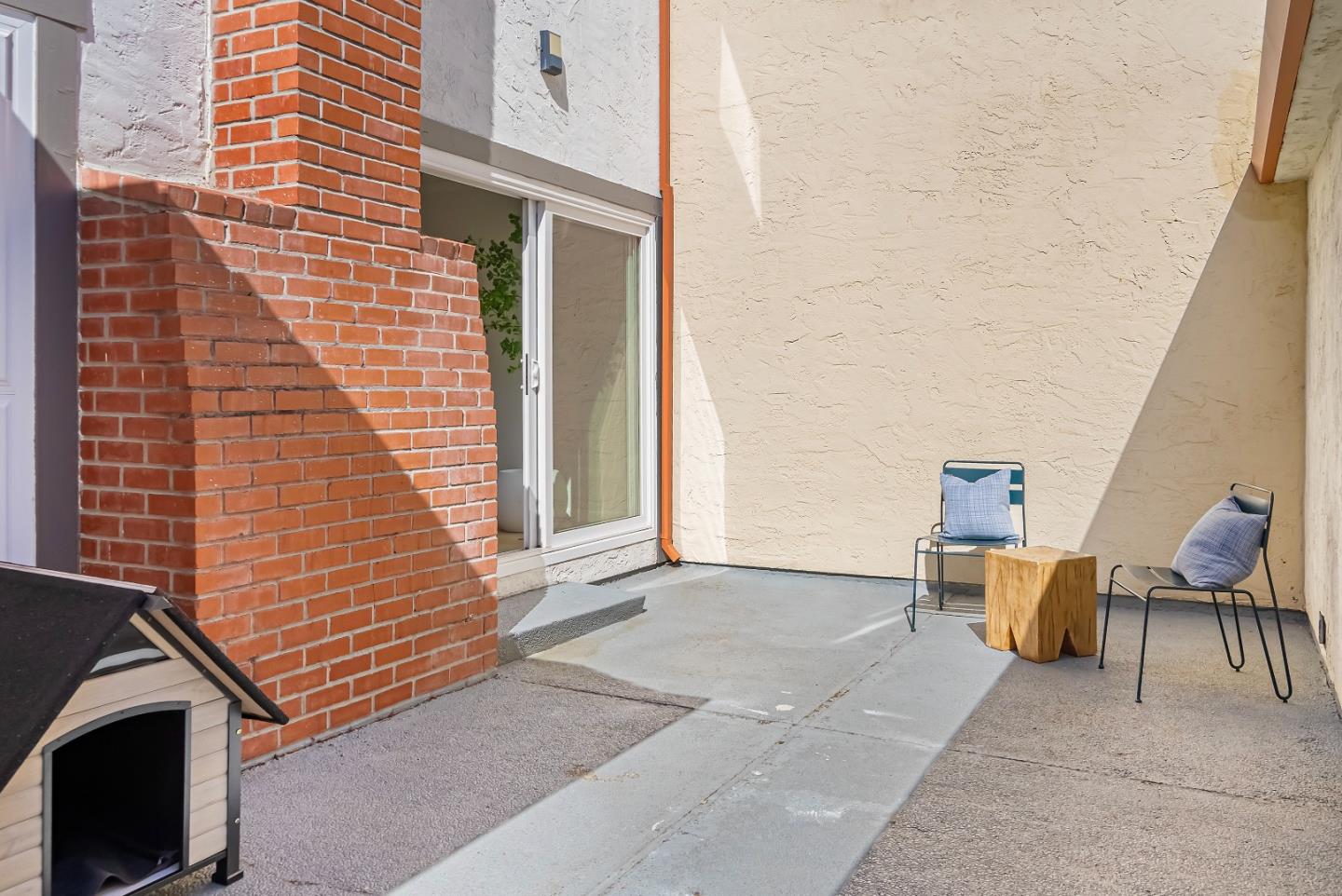Detail Gallery Image 8 of 45 For 2325 Hastings Dr, Belmont,  CA 94002 - 3 Beds | 2/1 Baths