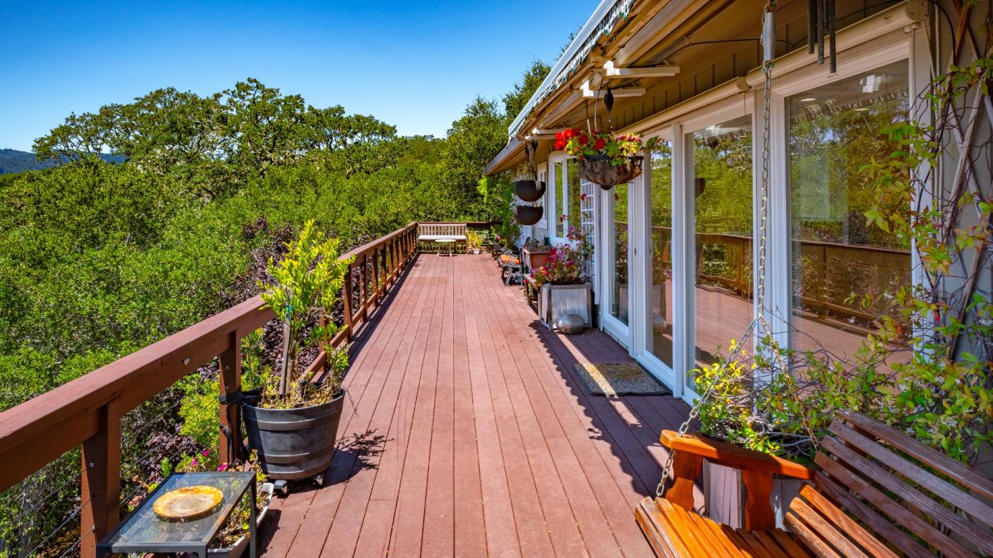 Detail Gallery Image 13 of 43 For Kiowa Ct, Portola Valley,  CA 94028 - 5 Beds | 3/1 Baths