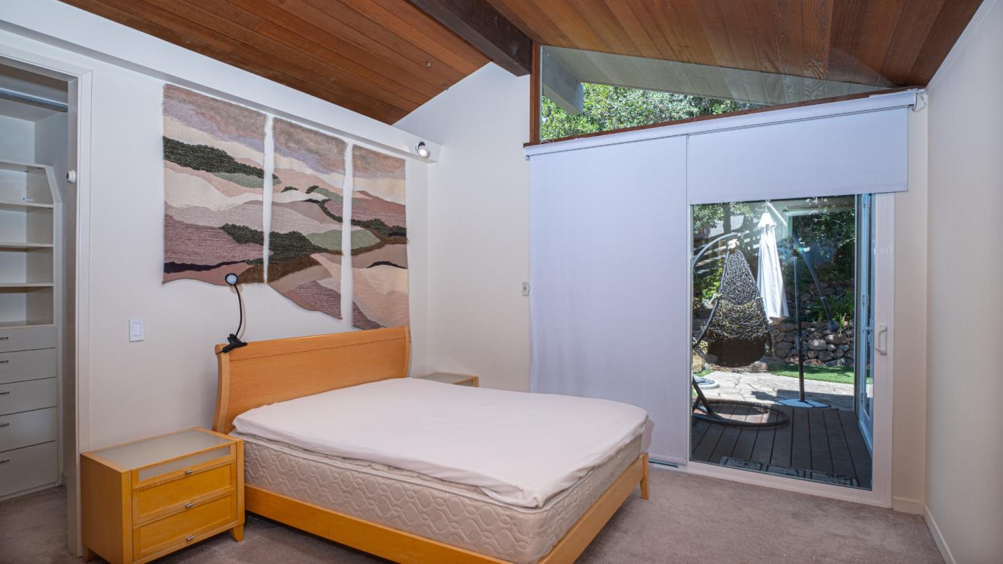 Detail Gallery Image 30 of 43 For Kiowa Ct, Portola Valley,  CA 94028 - 5 Beds | 3/1 Baths